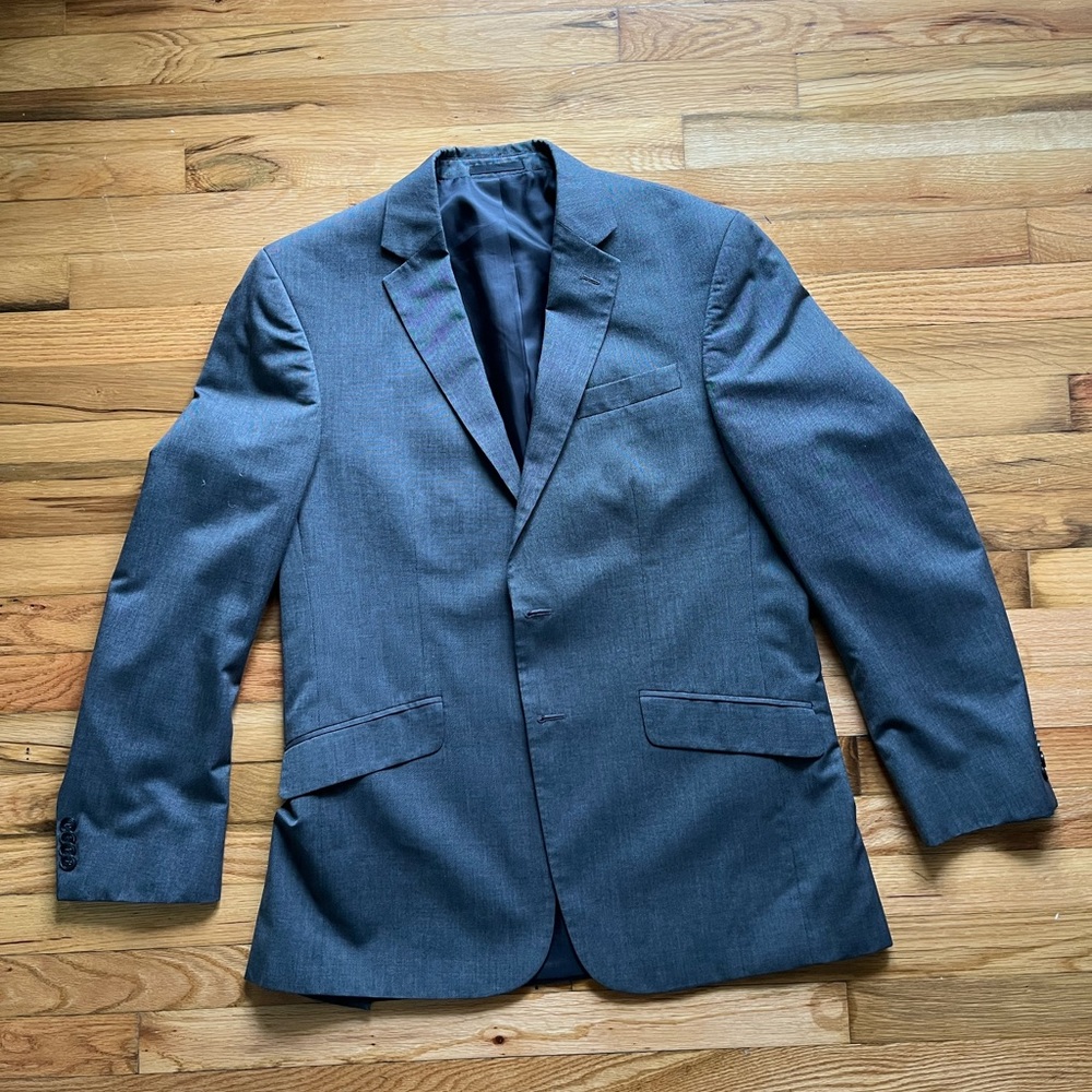 Kenneth Cole Reaction Men’s Grey Suit Jacket & Pants